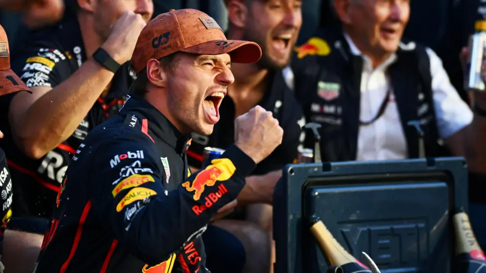 Max Verstappen untuk pertama kalinya mengakui bahwa gelar juara dunia musim ini bukan lagi sekadar angan-angan.