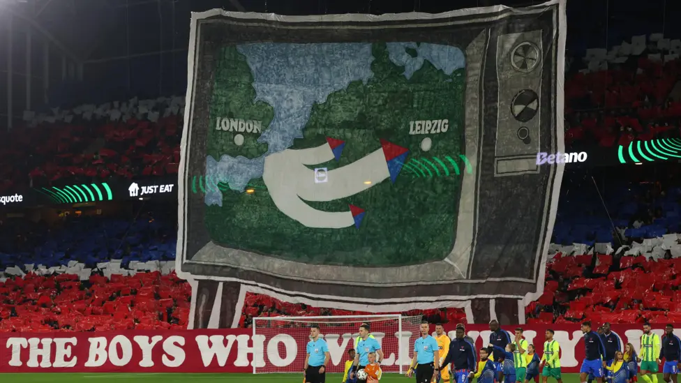 Telah dinanti selama seabad lebih, laga kandang pertama Crystal Palace di kompetisi Eropa ternyata berakhir pilu.