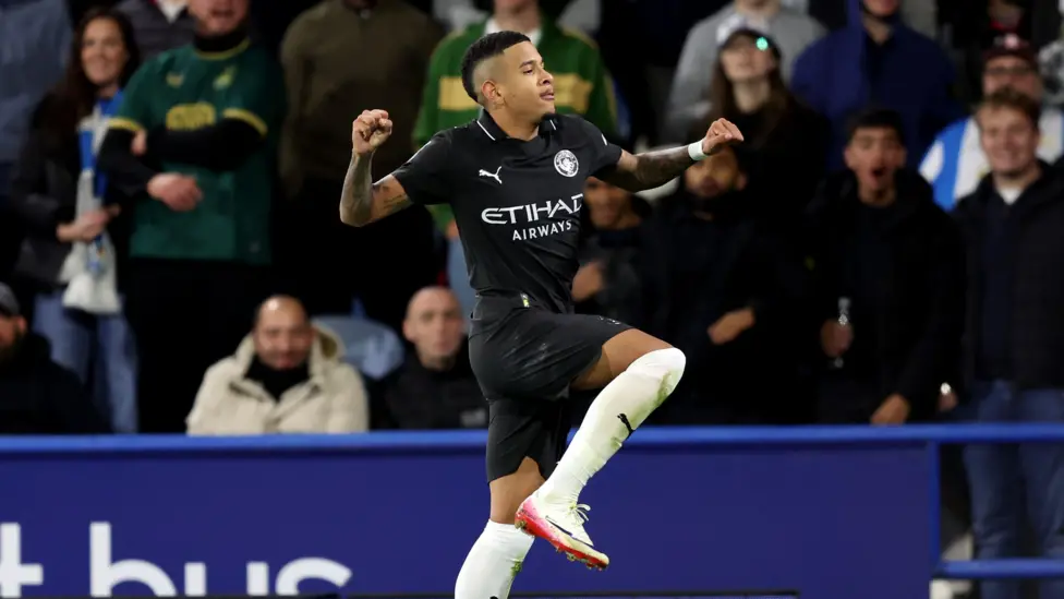 Manchester City berhasil mengamankan masa depan Savinho dengan memperpanjang kontrak pemain sayap asal Brasil tersebut sampai 2031.