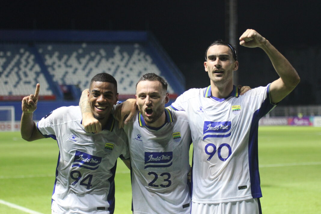 Persib Bandung saat bertandang ke markas Bangkok United di ACL Two