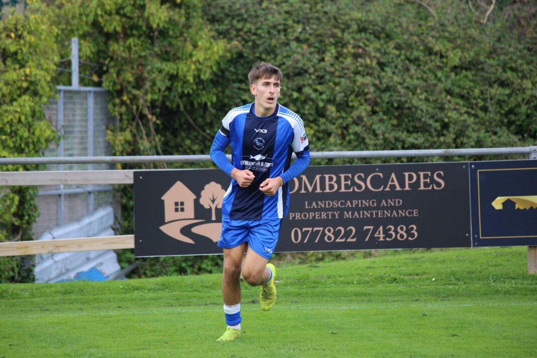 Riley Martin, Ilfracombe Town