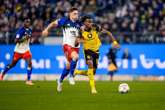 Hamburg SV berhasil menjaga poin di kandang sendiri, mereka bermian imbang 1-1 menghadapi lawannya Borussia Dortmund atau BVB.