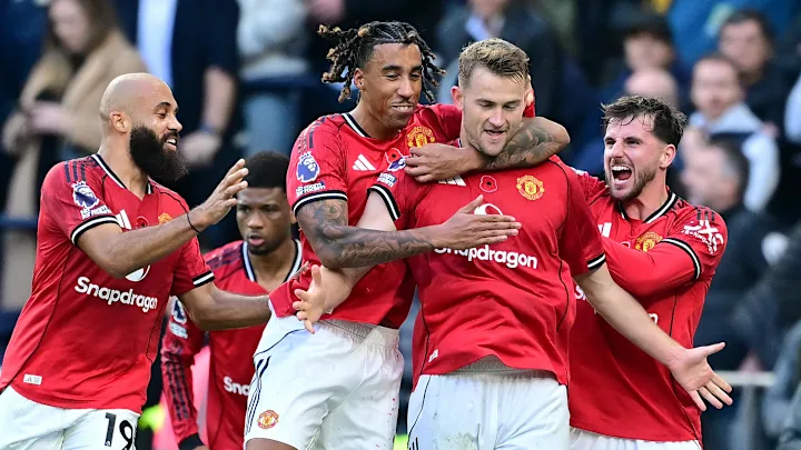 Drama tersaji di laga ini usai terjadi dua gol di menit akhir yang membuat kedudukan menjadi 2-2, Manchester United sukses mencuri satu poin.