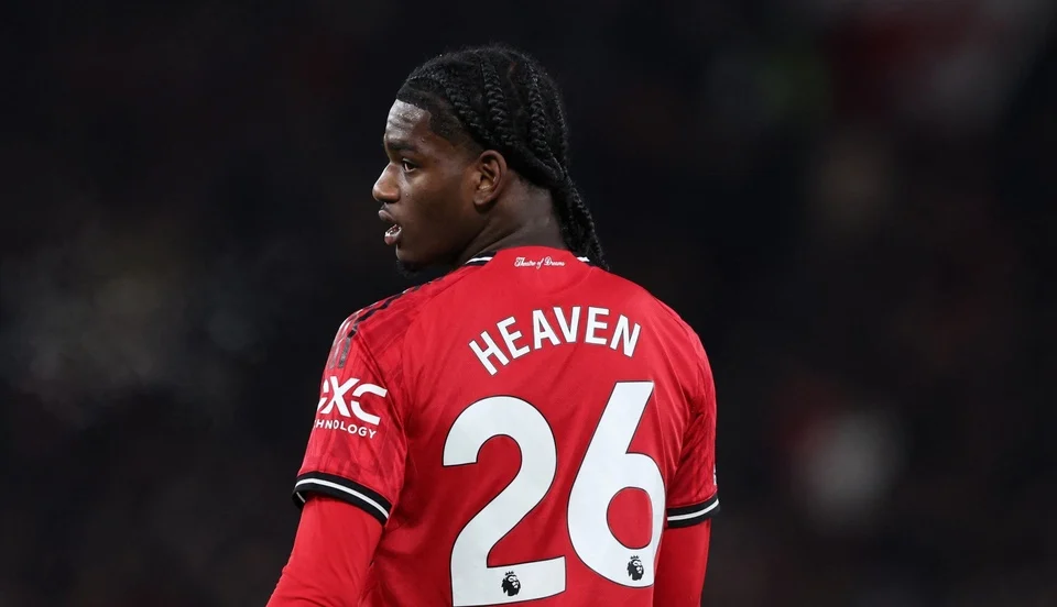 Ayden Heaven, bek Manchester United, telah memutuskan untuk tidak mengubah kewarganegaraannya dari Inggris ke Ghana.