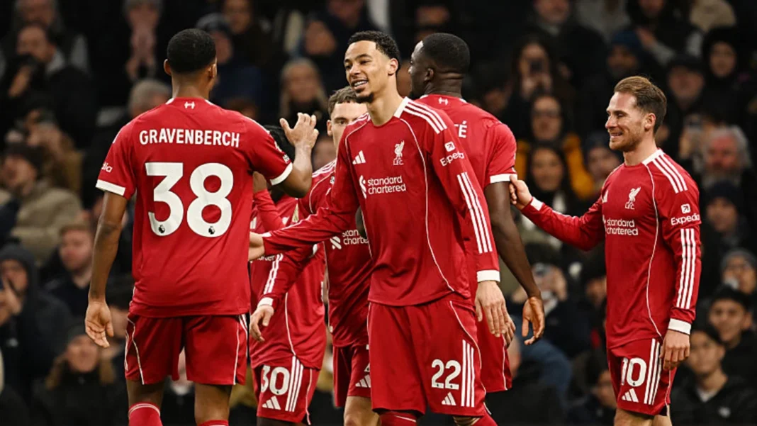 Gol singkat di menit 41 dan 42 sukses membawa Liverpool menang dari penghuni dasar klasemen, Wolves dengan skor 2-1.