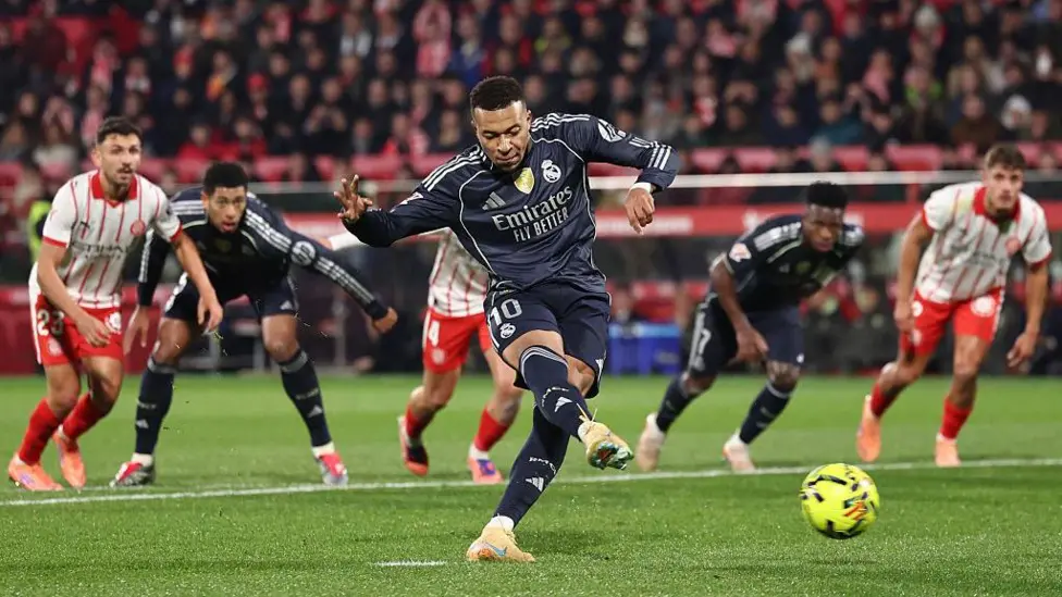 Penyerang asal Prancil, Kylian Mbappe sekali lagi menjadi penyelamat bagi Real Madrid dengan eksekusi penalti yang sempurna.