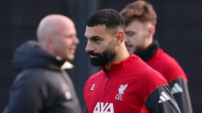 Masa depan Mohamed Salah di Liverpool terus menjadi sorotan menyusul komentar terbaru dari pelatih Arne Slot.