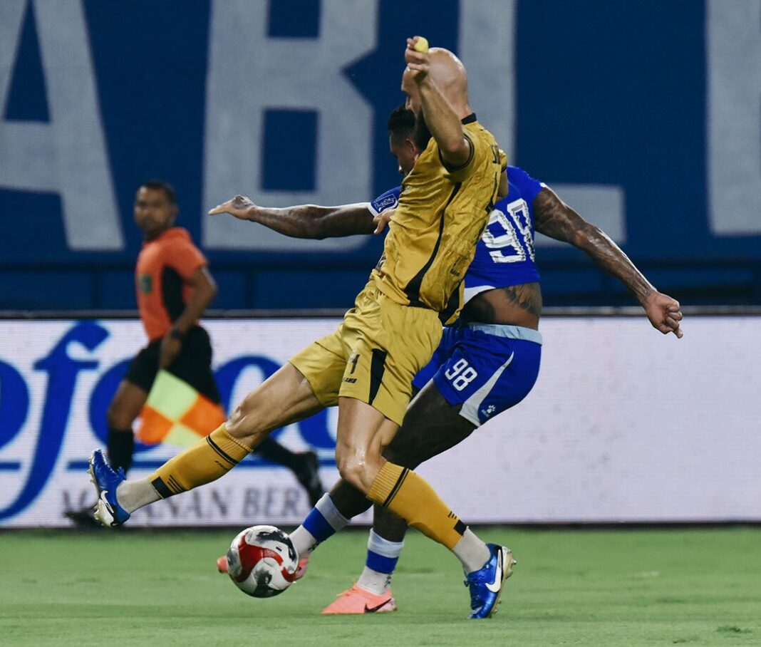 Persib Bandung vs Bhayangkara FC