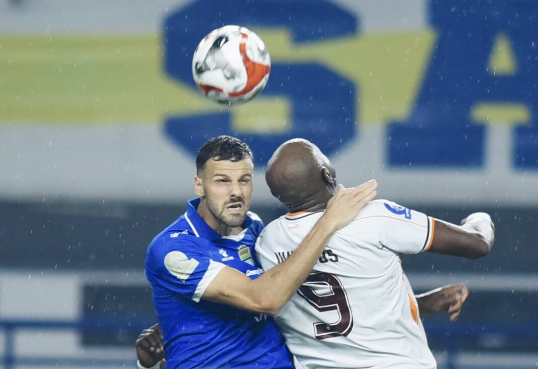 Persib Bandung vs Borneo FC