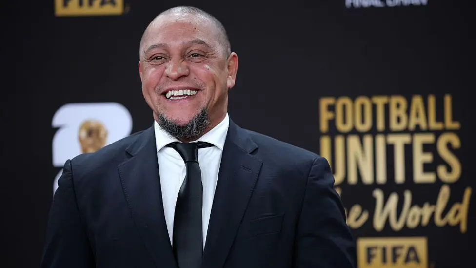 Roberto Carlos, legenda Brasil dan Real Madrid, memberikan kabar terkini perihal kesehatannya yang sempat kurang baik.