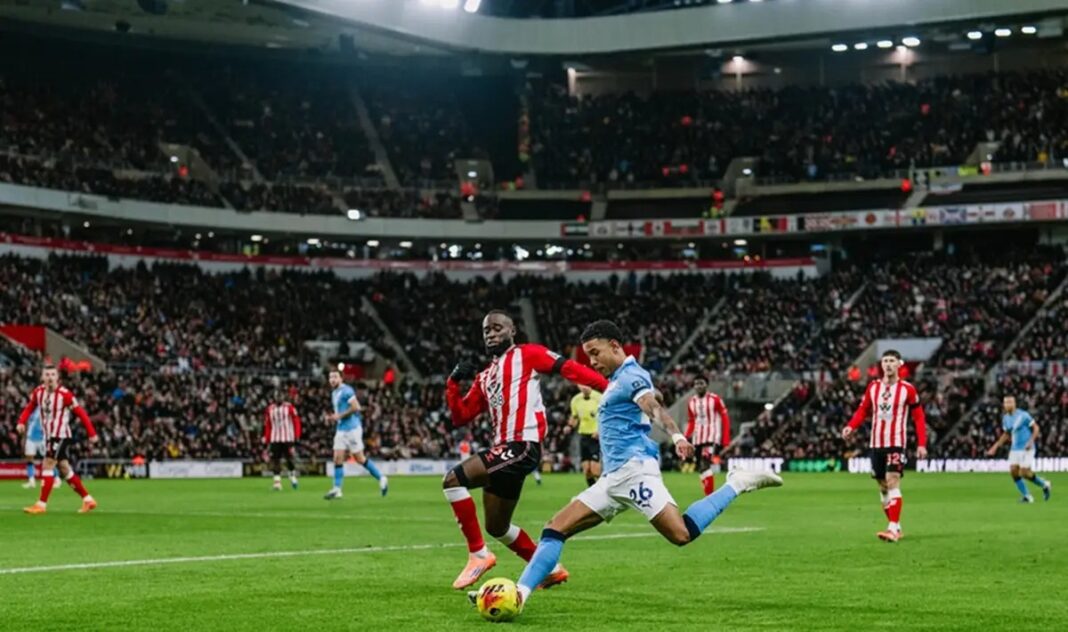 Di hari pertama tahun 2026, dengan suhu hampir membeku di Stadium of Light, Manchester City kehilangan poin berharga.