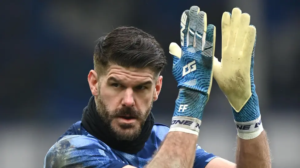 Kiper kawakan Inggris, Fraser Forster resmi bergabung dengan Bournemouth melalui kontrak jangka pendek selama setengah tahun.