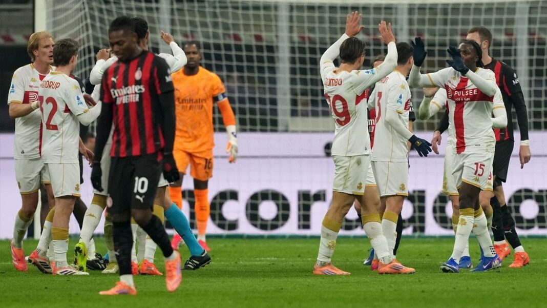 Rafael Leao berhasil menyelamatkan muka AC Milan di kandang sendiri setelah mecetak gol di menit 90+2, skor akhir 1-1 melawan Genoa.