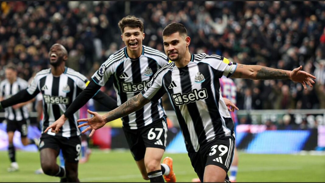Newcastle United mengawali tahun dengan tiga poin berharga berkat kemenangan sulit yang diraih dari Crystal Palace.