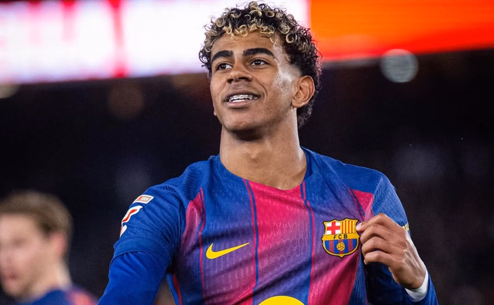 Barcelona tampaknya masih terlalu kuat untuk tim sekelas Real Oviedo, buktinya mereka bisa menang besar 3-0 di kandang sendiri.