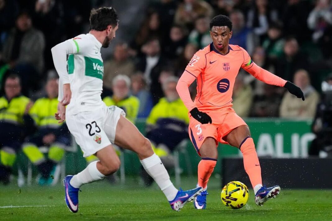 Barcelona berhasil menang dengan cukup meyakinkan di kandang Elche setelah mencetak tiga gol berbanding satu saja.