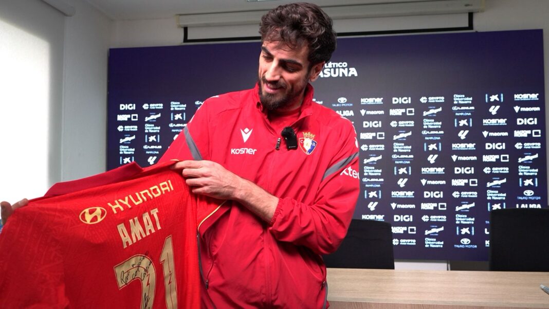 Alejandro Catena dari Osasuna mendapatkan kejutan dari Jordi Amat dan Persija Jakarta