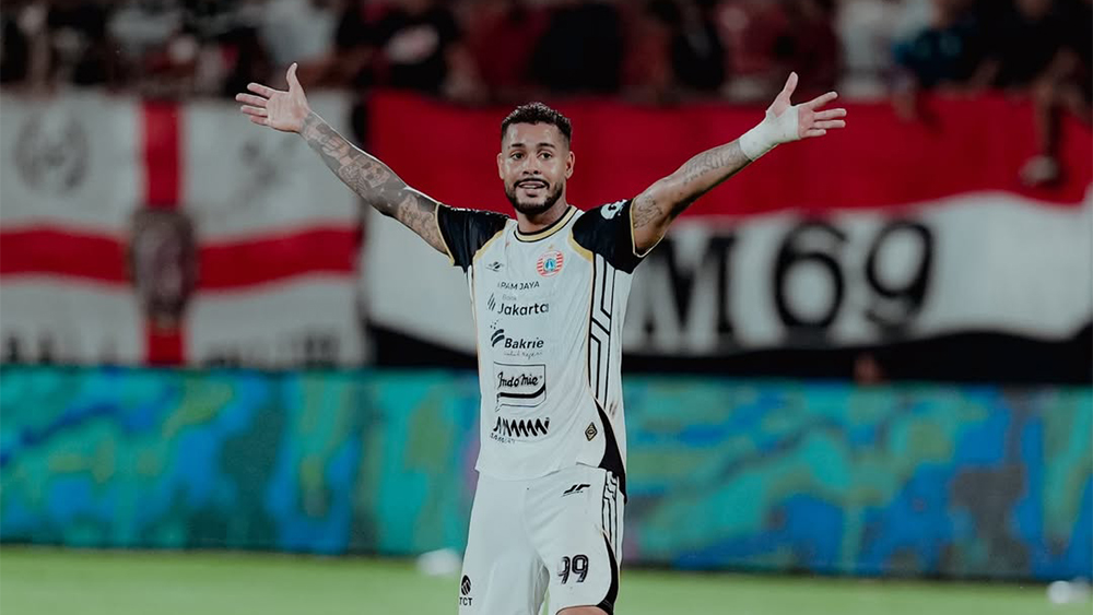 Hingga pekan ke-21, Maxwell, masih bercokol di puncak daftar top skor dengan koleksi 12 gol dari 20 penampilan.