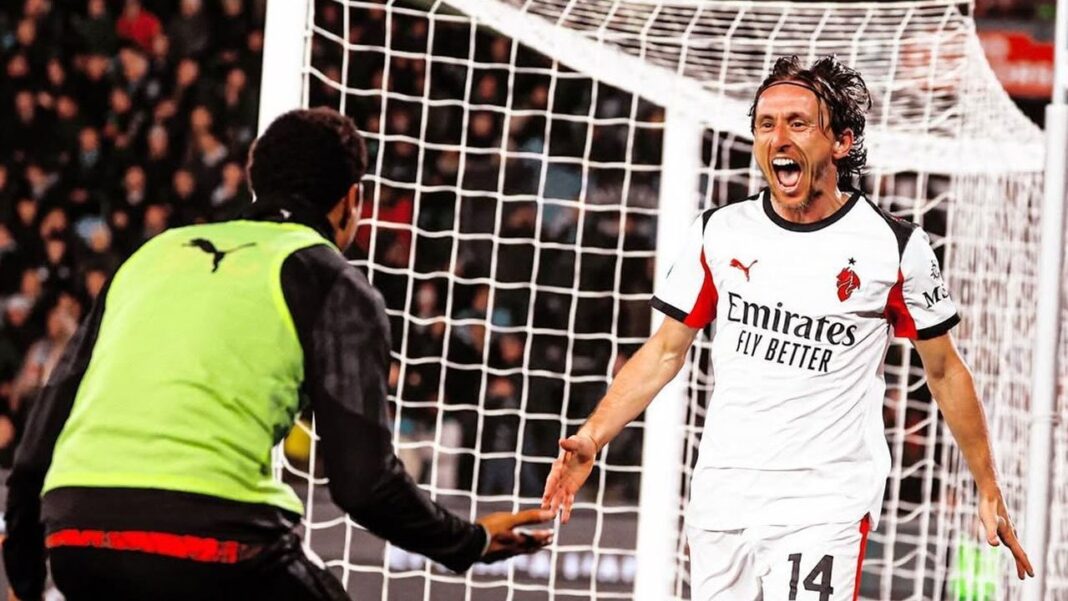 AC Milan patut berterima kasih kepada Luka Modric setelah golnya di menit ke-85 membawa Il Rossoneri menang dari Pisa dengan skor 1-2.