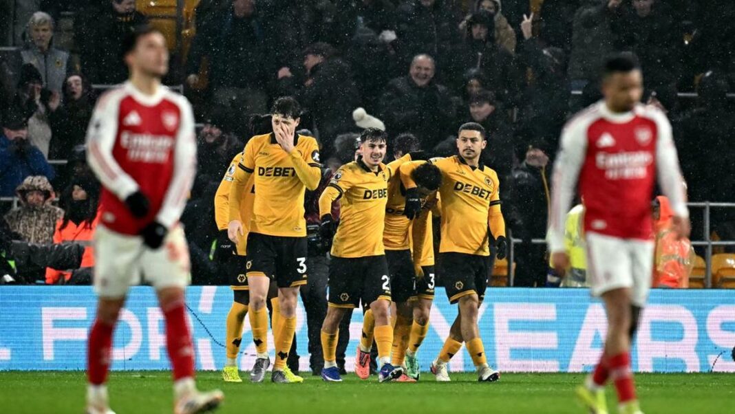Arsenal lagi-lagi membuang peluang untuk meninggalkan Manchester City di peringkat kedua usai ditahan imbang oleh Wolves dengan skor 1-1.
