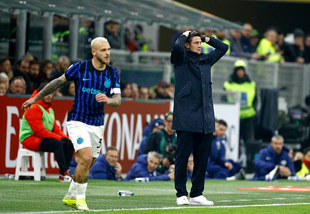 MILAN, ITALIA - 8 MARET: Christian Chivu, pelatih kepala FC Internazionale, bereaksi selama pertandingan Serie A antara AC Milan dan FC Internazionale di Stadion Giuseppe Meazza pada 8 Maret 2026 di Milan, Italia. (Foto oleh MB Media/Getty Images)
