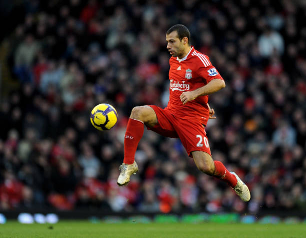 LIVERPOOL, INGGRIS - 30 Januari: Javier Mascherano dari Liverpool beraksi selama pertandingan Barclays Premier League antara Liverpool dan Bolton Wanderers di Anfield pada 30 Januari 2010 di Liverpool, Inggris. (Foto oleh Laurence Griffiths/Getty Images)